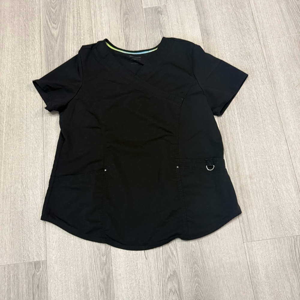 ScrubStar Scrub Top with pockets in frontβ V-Nexk Short-Sleeve Top